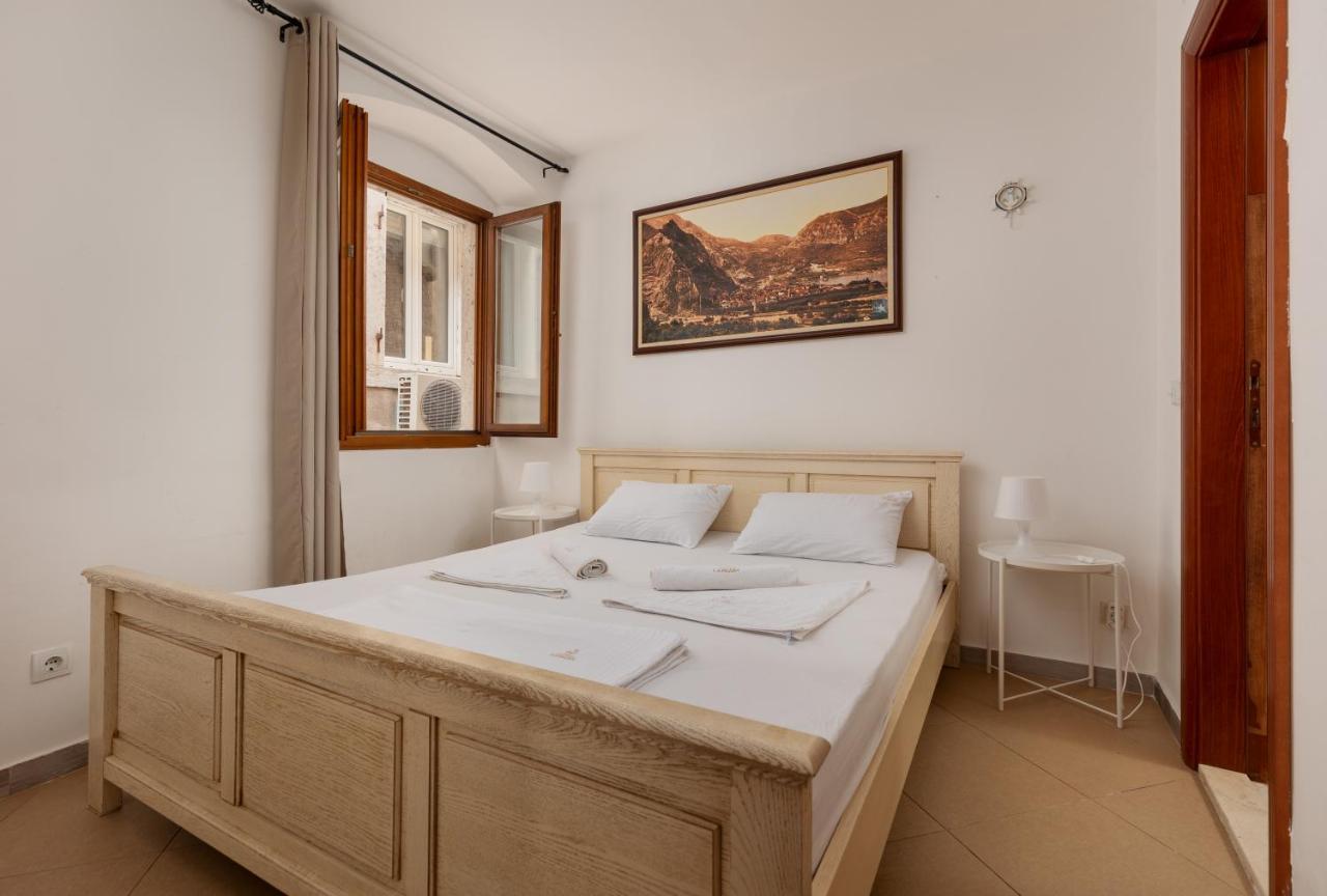 Apartment Amigo 2 Old Town Котор Экстерьер фото